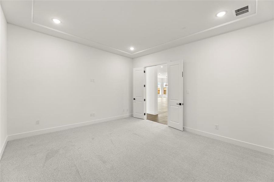 32. 4770 Zelder - Media