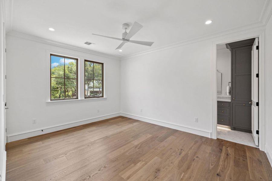 Spacious, unfurnished interior of a new home in , Austin (Image 22).