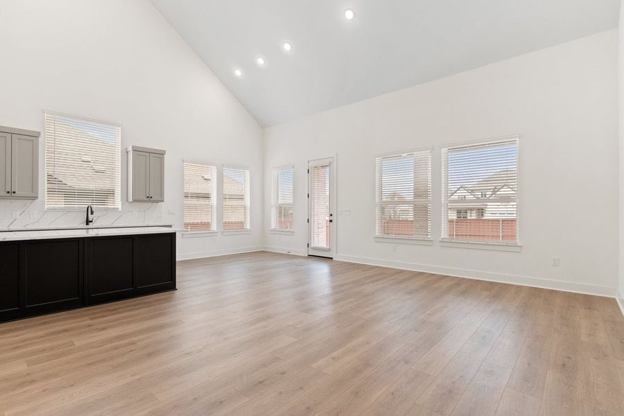 Furnished interior view inside a new home in Sauls Ranch, Round Rock (Image 12).