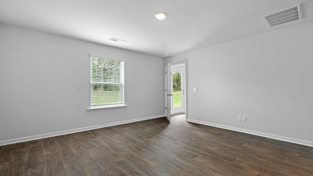 Spacious, unfurnished interior of a new home in Pine Hills at Cane Bay, Summerville (Image 15).