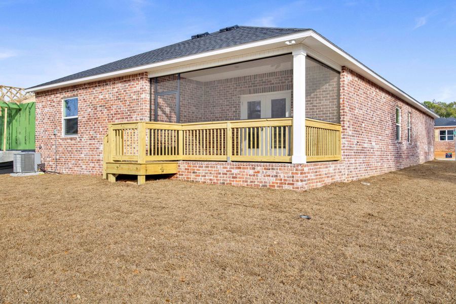 Representative exterior photo of a completed home built from the Miramar by Maronda Homes in Bellview Pointe, Bellview, FL (Image 22). Representative exterior photo of a completed home built from the Miramar by Maronda Homes in Bellview Pointe, Bellview, FL (Image 22).