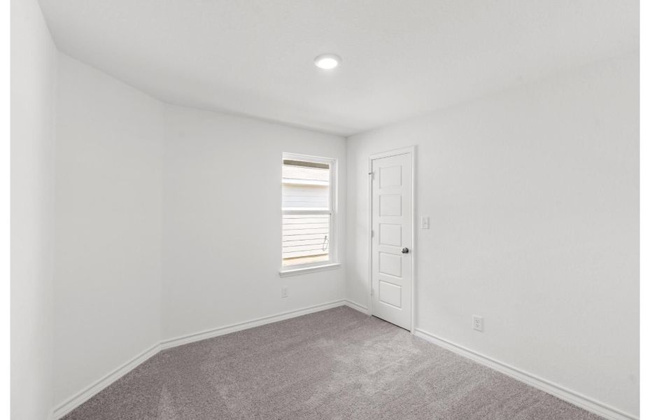 Additional Bedroom Additional Bedroom