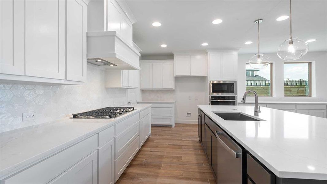 Furnished interior view inside a new home in The Lakes Of Somercrest 60', Midlothian (Image 9). Furnished interior view inside a new home in The Lakes Of Somercrest 60', Midlothian (Image 9).