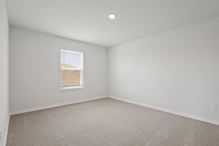 Spacious, unfurnished interior of a new home in Burgess Meadows, Cleburne (Image 14).