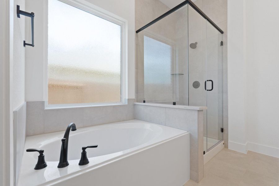 Furnished interior view inside a new home in Attwater, Waller (Image 6).