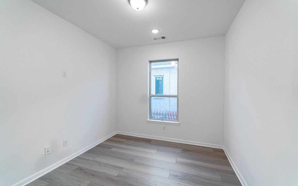 Spacious, unfurnished interior of a new home in La Terra, Celina (Image 21). Spacious, unfurnished interior of a new home in La Terra, Celina (Image 21).