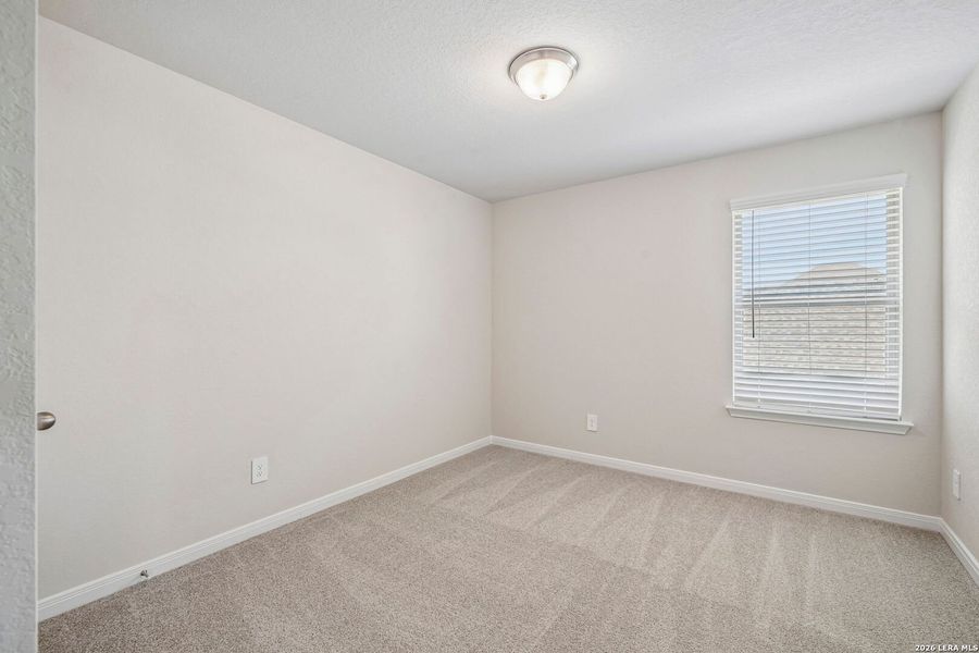 Spacious, unfurnished interior of a new home in Arcadia Ridge - Premier Series, San Antonio (Image 36).