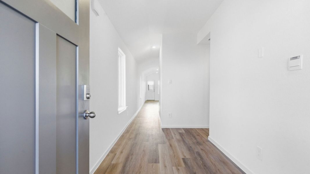 Spacious, unfurnished interior of a new home in Lakes at Westland Ranch, League City (Image 17).