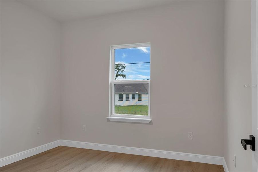 Spacious, unfurnished interior of a new home in , Ocala (Image 12).