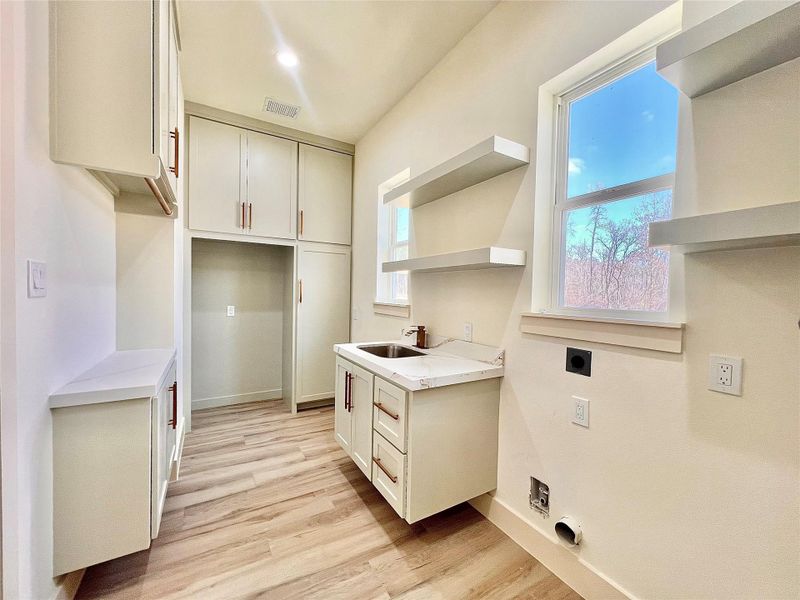 Furnished interior view inside a new home in , Dayton (Image 19).