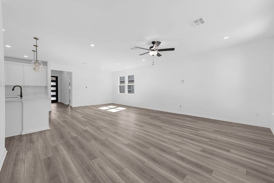 Spacious, unfurnished interior of a new home in Nolina 45s, Georgetown (Image 19).