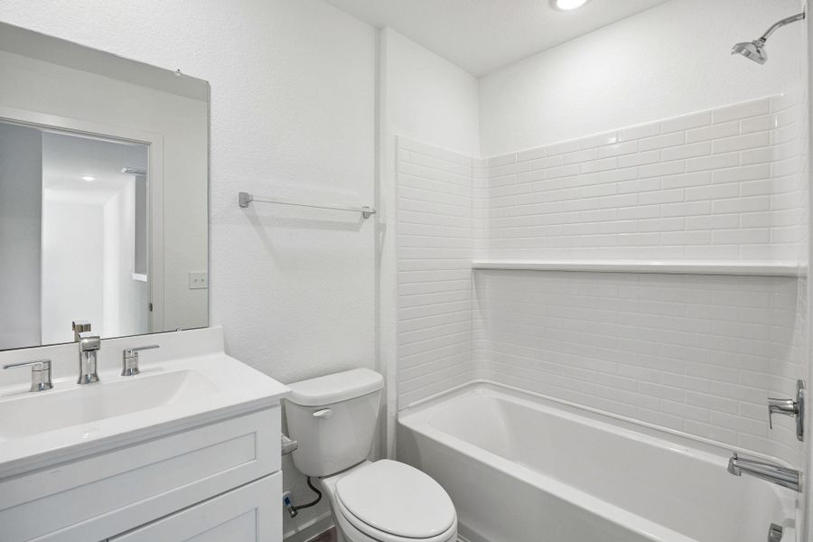 Furnished interior view inside a new home in River Ranch, Dayton (Image 6).