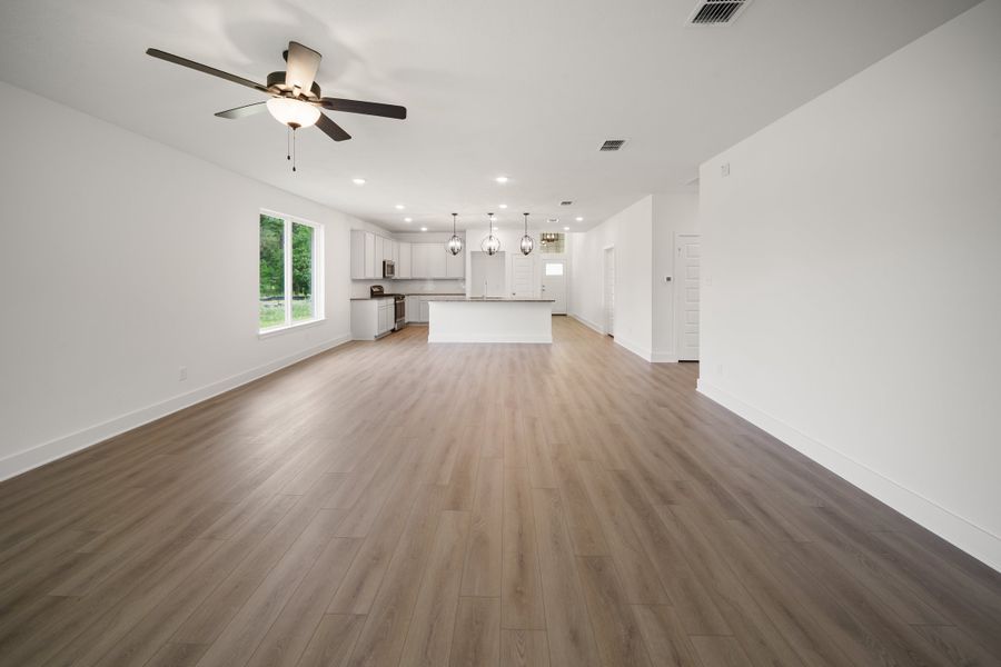 Spacious, unfurnished interior of a new home in Caddo Woods at the Brooks, Tyler (Image 6).