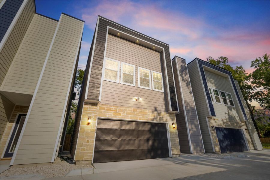 From this angle, you see just how much space you own out front. Whether it’s guests pulling up for dinner, kids shooting hoops on the driveway, or your cars lined up side by side, this spot feels both practical and picture-perfect. From this angle, you see just how much space you own out front. Whether it’s guests pulling up for dinner, kids shooting hoops on the driveway, or your cars lined up side by side, this spot feels both practical and picture-perfect.