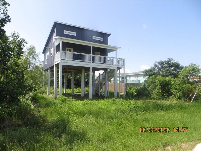 Adorable Bungalow. Overgrown grass at the moment due to high amount of recent rain. Will post a new/updated photo soon. Adorable Bungalow. Overgrown grass at the moment due to high amount of recent rain. Will post a new/updated photo soon.