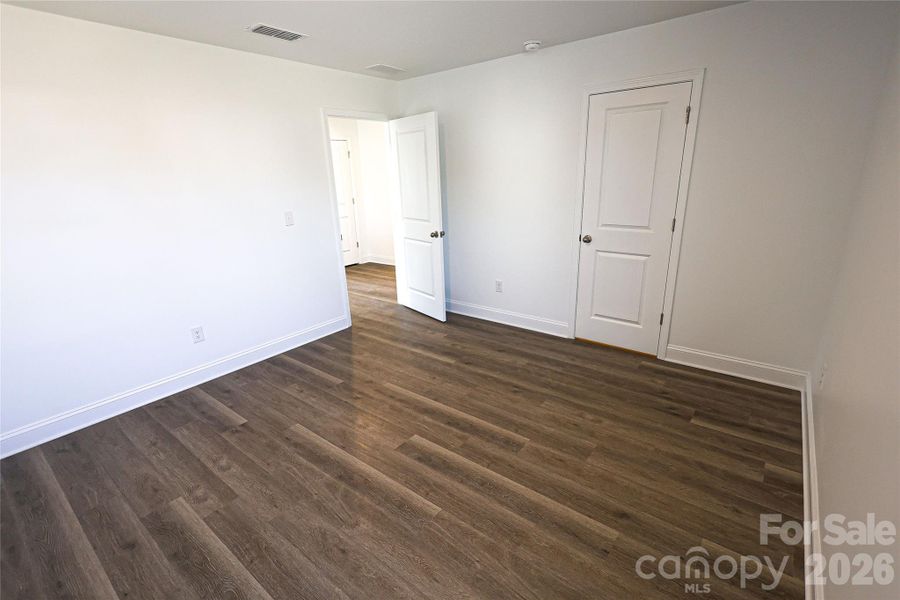Spacious, unfurnished interior of a new home in , Denver (Image 15).