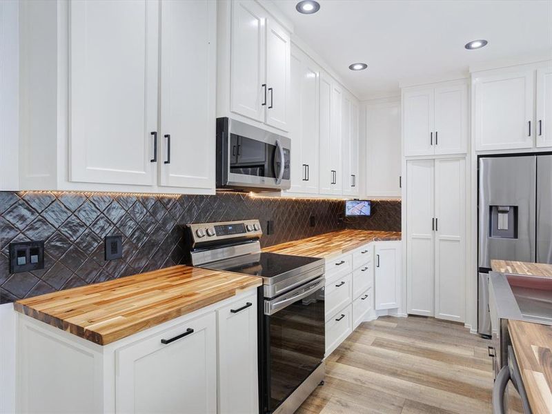 Furnished interior view inside a new home in , Bells (Image 6).
