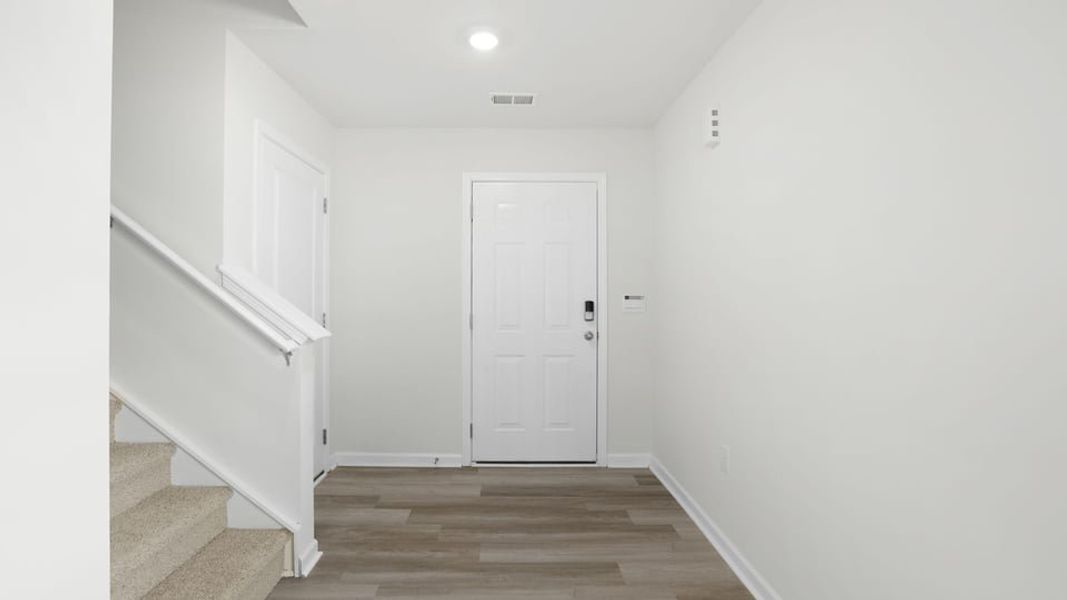 Spacious, unfurnished interior of a new home in Trailside Run, Spartanburg (Image 16). Spacious, unfurnished interior of a new home in Trailside Run, Spartanburg (Image 16).