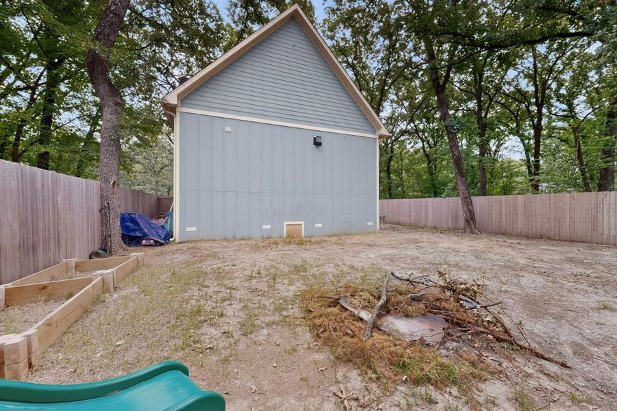 Exterior details and patio area of a home in , Mabank (Image 22).