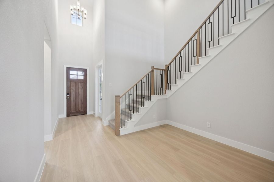 Spacious, unfurnished interior of a new home in Painted Tree Lakeside, McKinney (Image 14). Spacious, unfurnished interior of a new home in Painted Tree Lakeside, McKinney (Image 14).