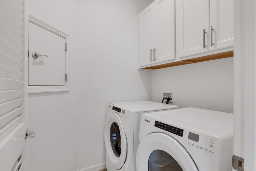 Furnished interior view inside a new home in , Vero Beach (Image 5). Furnished interior view inside a new home in , Vero Beach (Image 5).