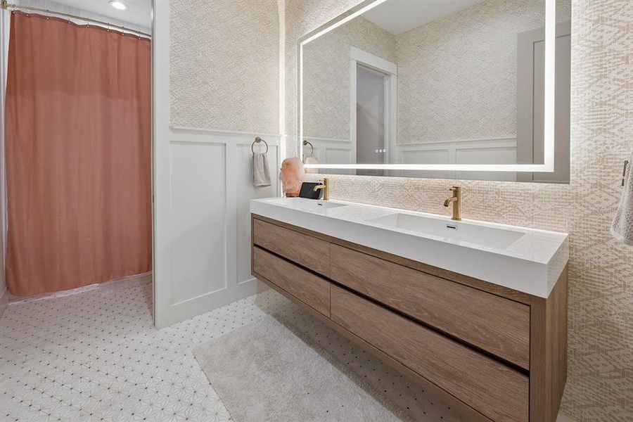 Image 55 of a home in .