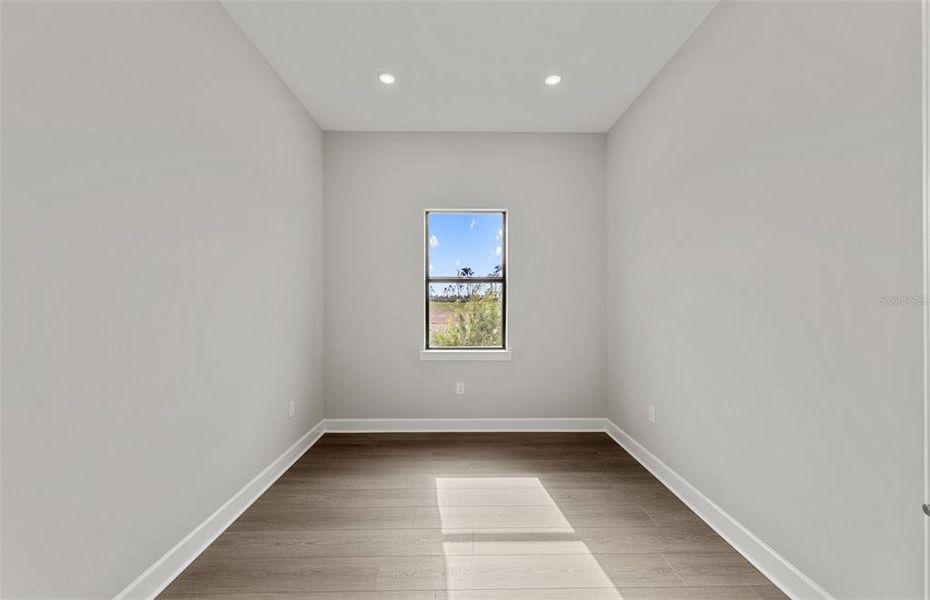 Spacious, unfurnished interior of a new home in Del Webb Catalina, Lakewood Ranch (Image 26).