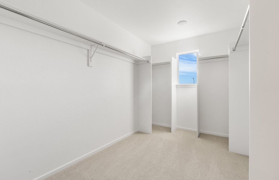 Spacious, unfurnished interior of a new home in Harvest Crossing, Aurora (Image 18). Spacious, unfurnished interior of a new home in Harvest Crossing, Aurora (Image 18).