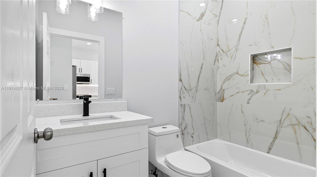 Furnished interior view inside a new home in , Fort Lauderdale (Image 6). Furnished interior view inside a new home in , Fort Lauderdale (Image 6).