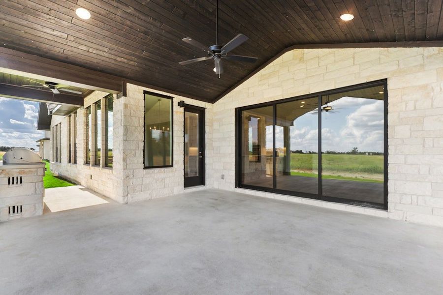 Exterior details and patio area of a home in Leander Estates, Leander (Image 3).