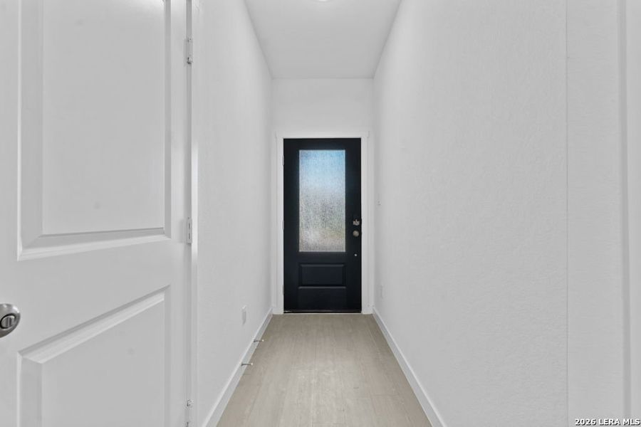 Spacious, unfurnished interior of a new home in Grace Gardens, San Antonio (Image 26). Spacious, unfurnished interior of a new home in Grace Gardens, San Antonio (Image 26).
