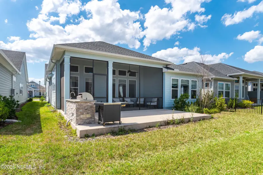 Exterior details and patio area of a home in , Jacksonville (Image 4).