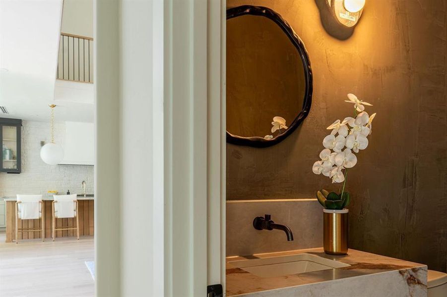 Furnished interior view inside a new home in , Dallas (Image 18). Furnished interior view inside a new home in , Dallas (Image 18).