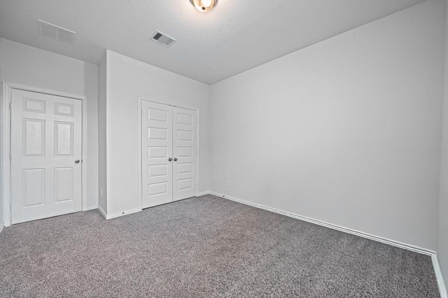Spacious, unfurnished interior of a new home in , Missouri City (Image 17).