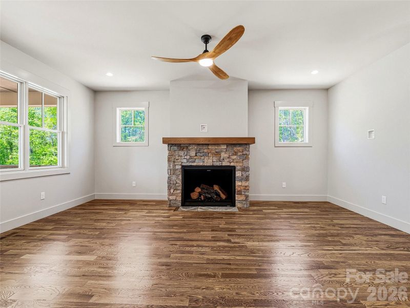 Spacious, unfurnished interior of a new home in , Asheville (Image 15).