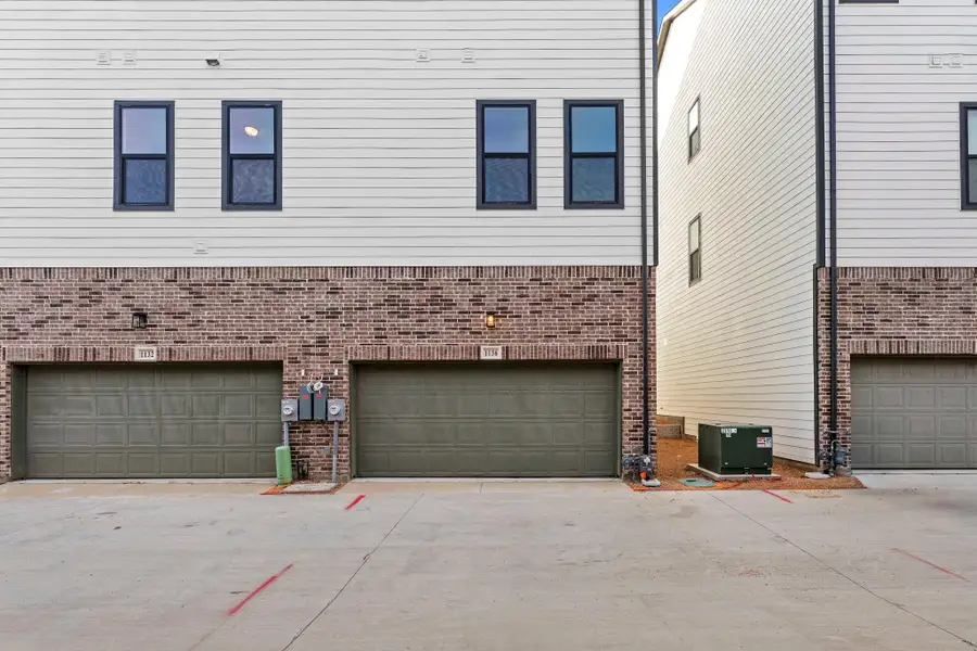 Rear Exterior Design Representative Photo