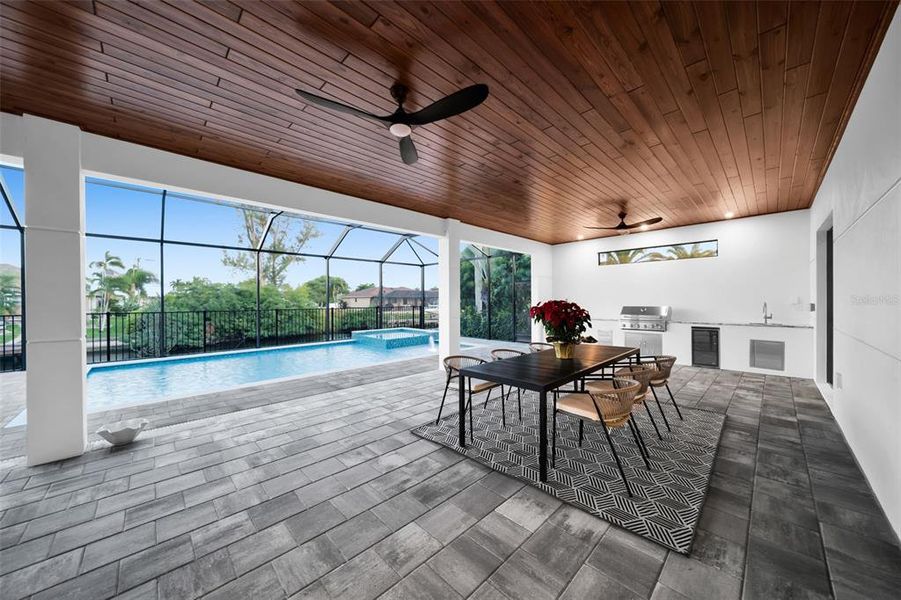 Exterior details and patio area of a home in , Cape Coral (Image 27).