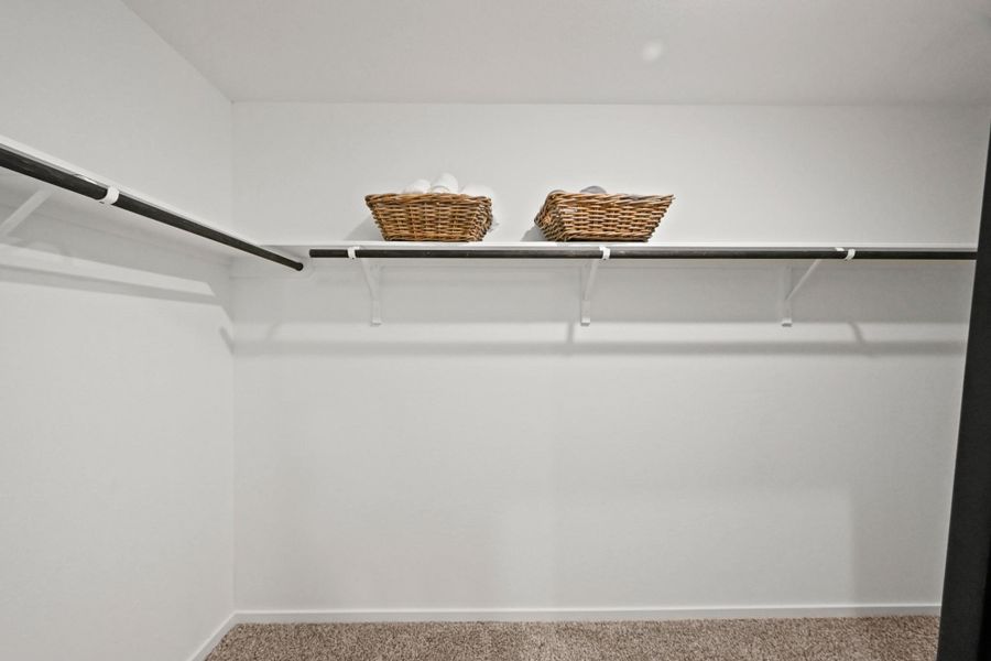 Spacious, unfurnished interior of a new home in Silverthorne, Conroe (Image 18).