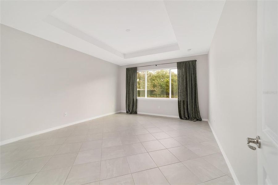 Spacious, unfurnished interior of a new home in Calesa Township, Ocala (Image 61).