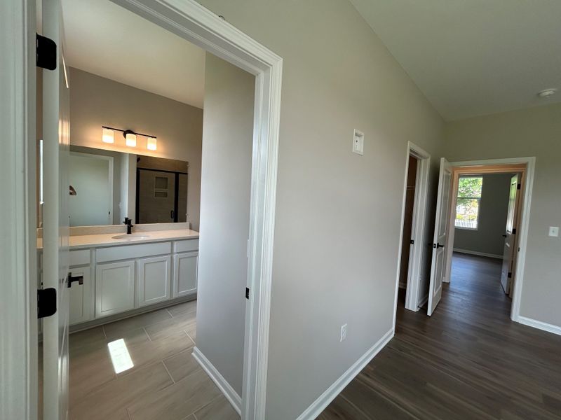 Spacious, unfurnished interior of a new home in Mystic Ridge, Whitmore Lake (Image 60).