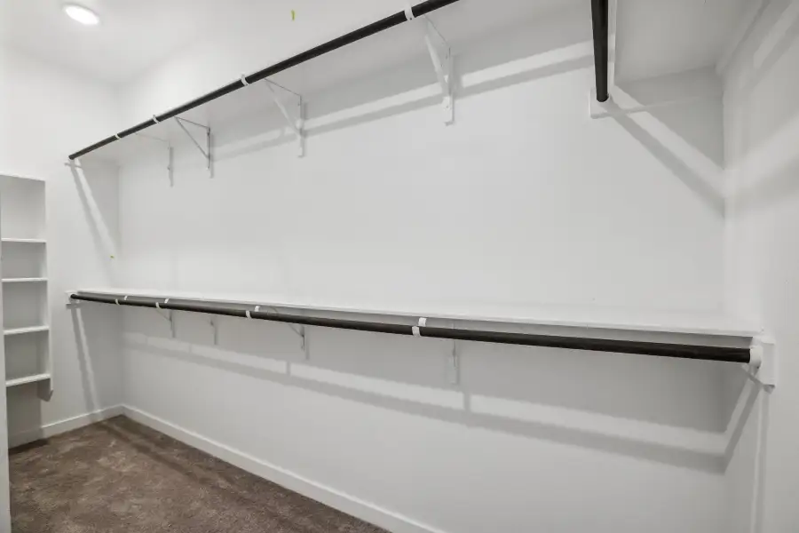Spacious, unfurnished interior of a new home in Parkton Square, Kyle (Image 23).