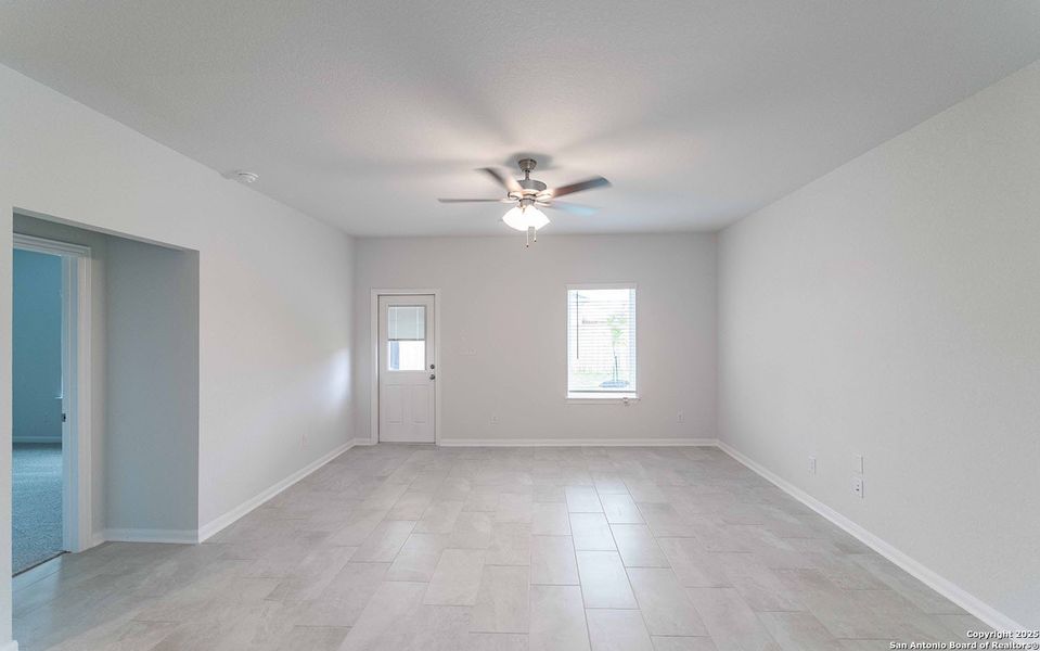 Spacious, unfurnished interior of a new home in Morgan Meadows, San Antonio (Image 11).