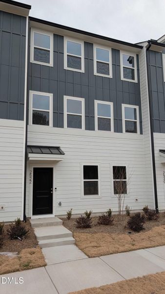 Front of 2522 Olive Chapel Rd