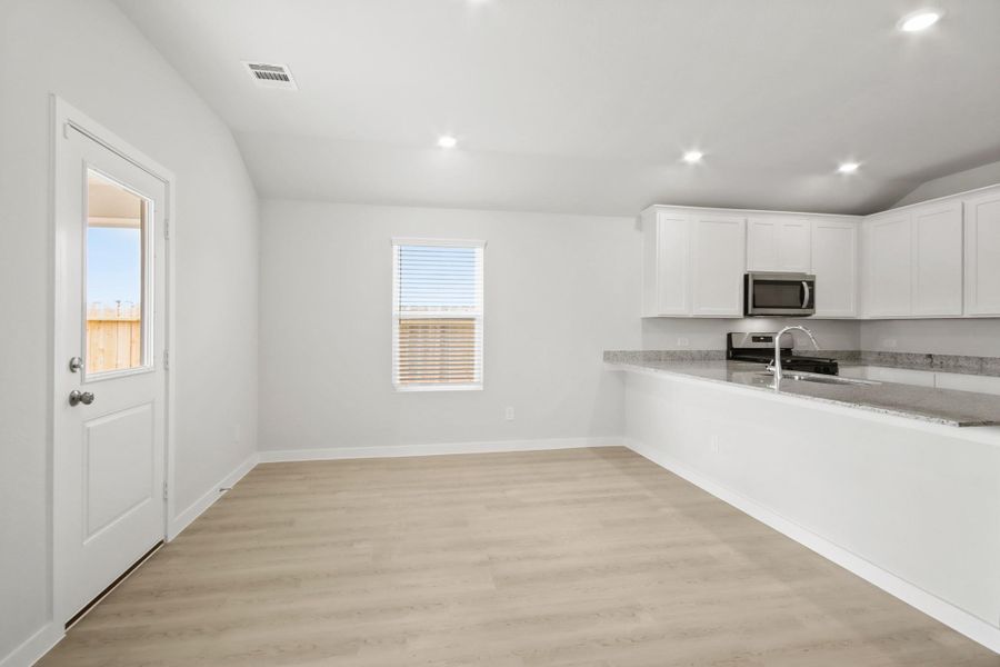 Spacious, unfurnished interior of a new home in The Villages at Westpointe, Dayton (Image 8). Spacious, unfurnished interior of a new home in The Villages at Westpointe, Dayton (Image 8).