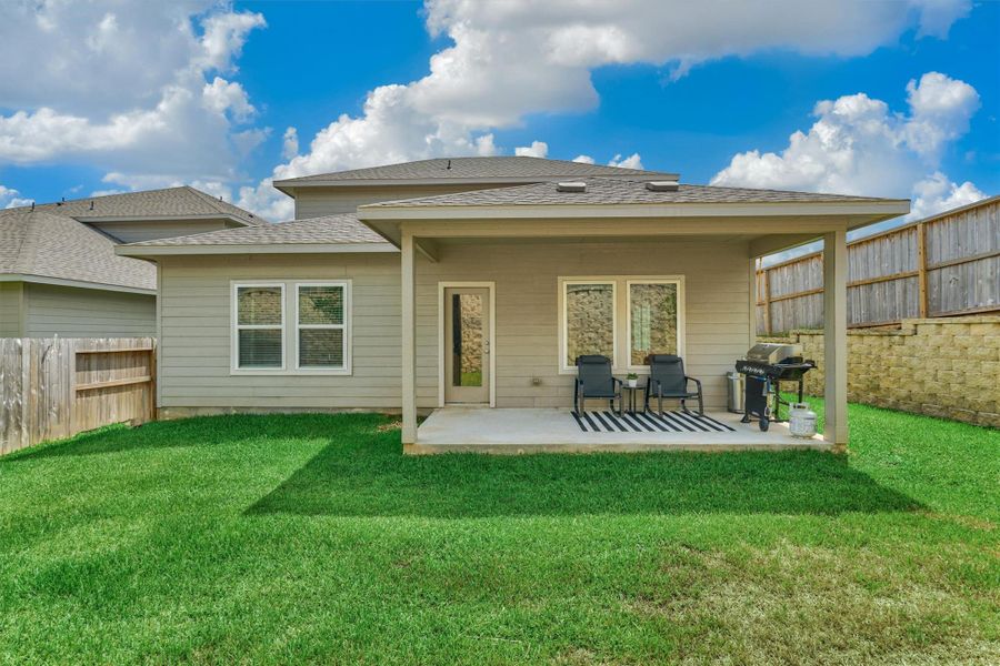 Exterior details and patio area of a home in , Montgomery (Image 24).