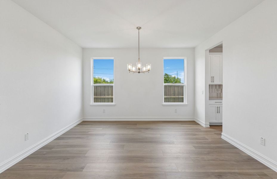 Spacious, unfurnished interior of a new home in Wellington, Fort Worth (Image 13).