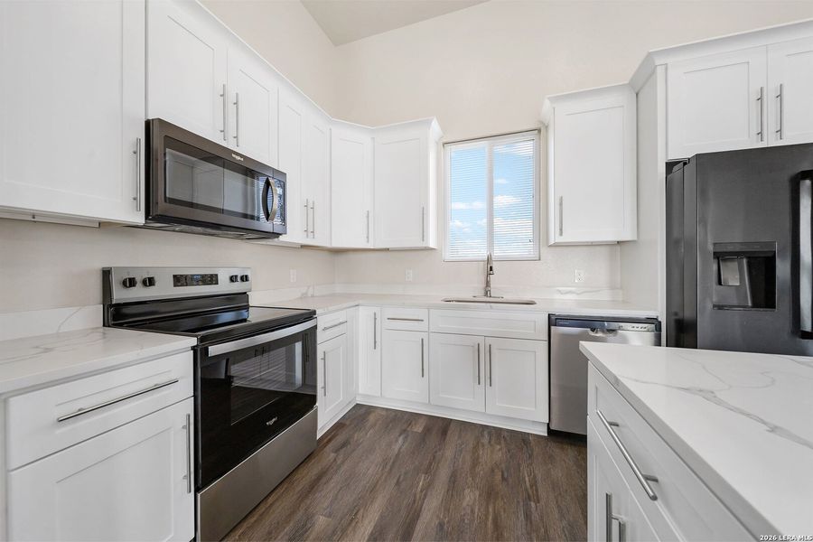 Furnished interior view inside a new home in , Atascosa (Image 7).