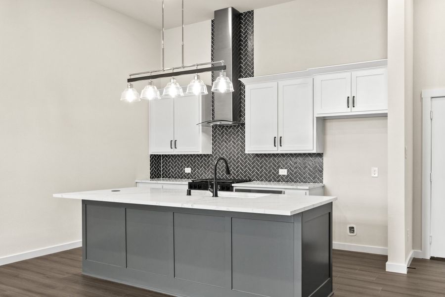 Furnished interior view inside a new home in Cottonwood Creek, Rowlett (Image 6).