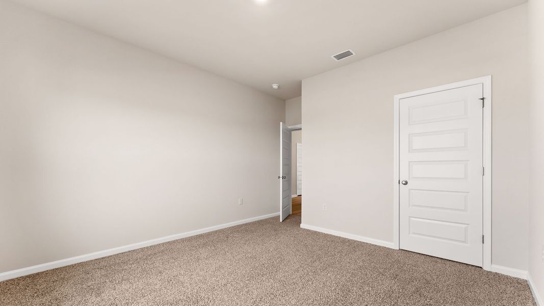 Spacious, unfurnished interior of a new home in Liberty, Panama City (Image 29).