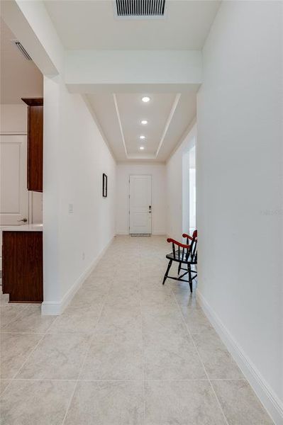 Spacious, unfurnished interior of a new home in , Daytona Beach (Image 22).